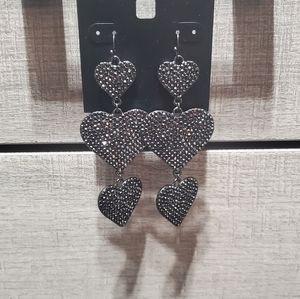 BLACK HEART DROP EARRINGS